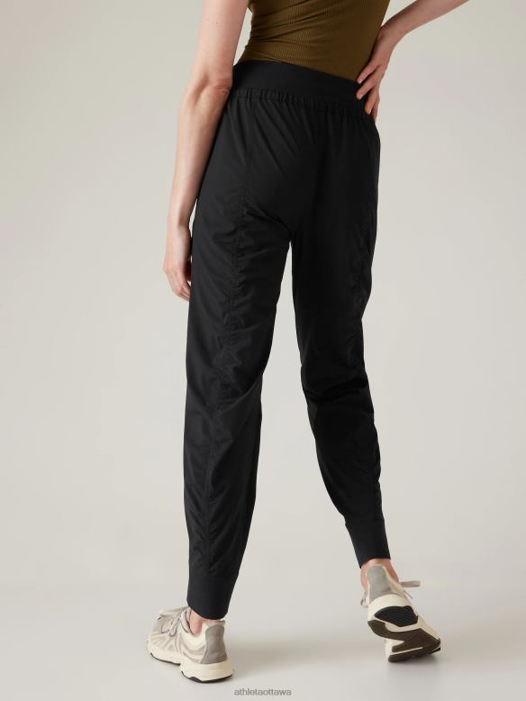 Athleta Attitude Jogger Women Black Clothing VHFL2145