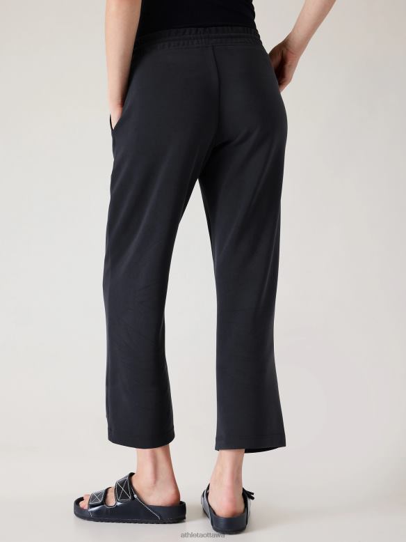 Athleta Seasoft Straight Crop Pant Women Black Clothing VHFL249