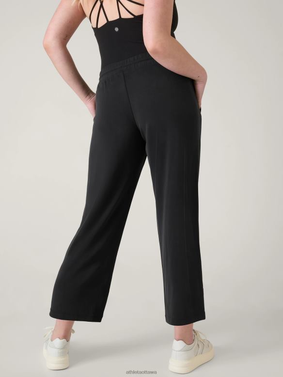 Athleta Seasoft Straight Crop Pant Women Black Clothing VHFL249