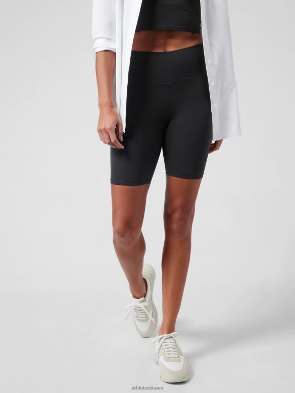 Athleta Transcend 7'' Short Women Black Clothing VHFL210